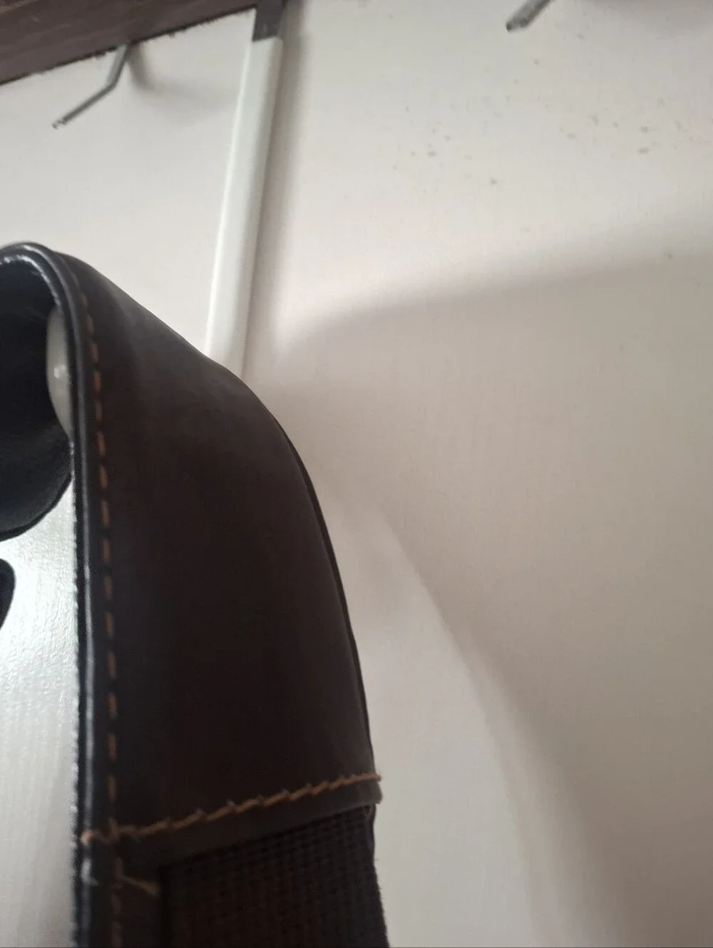 Wilsons Leather classic dark